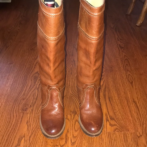 Frye Shoes - Frye Pull On Boots